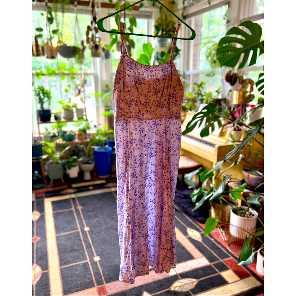Gap mid-calf length sundress, worn 2-3 times, great condition, size S.